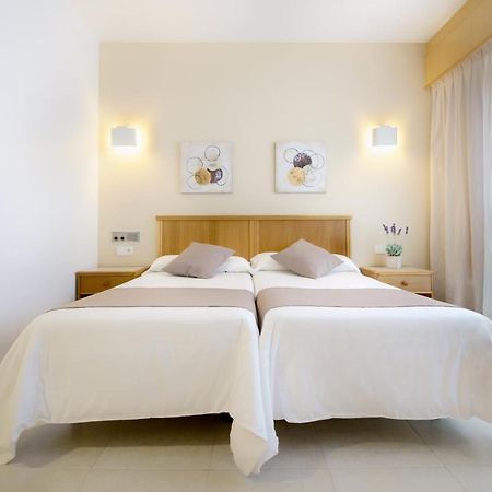 גאנדיה Hotel Albatros מראה חיצוני תמונה