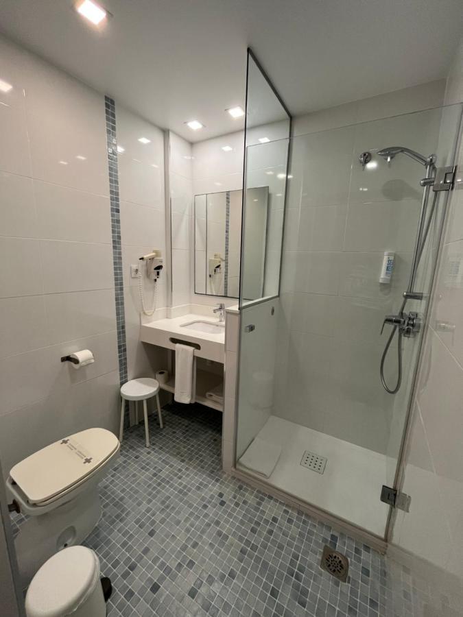 גאנדיה Hotel Albatros מראה חיצוני תמונה