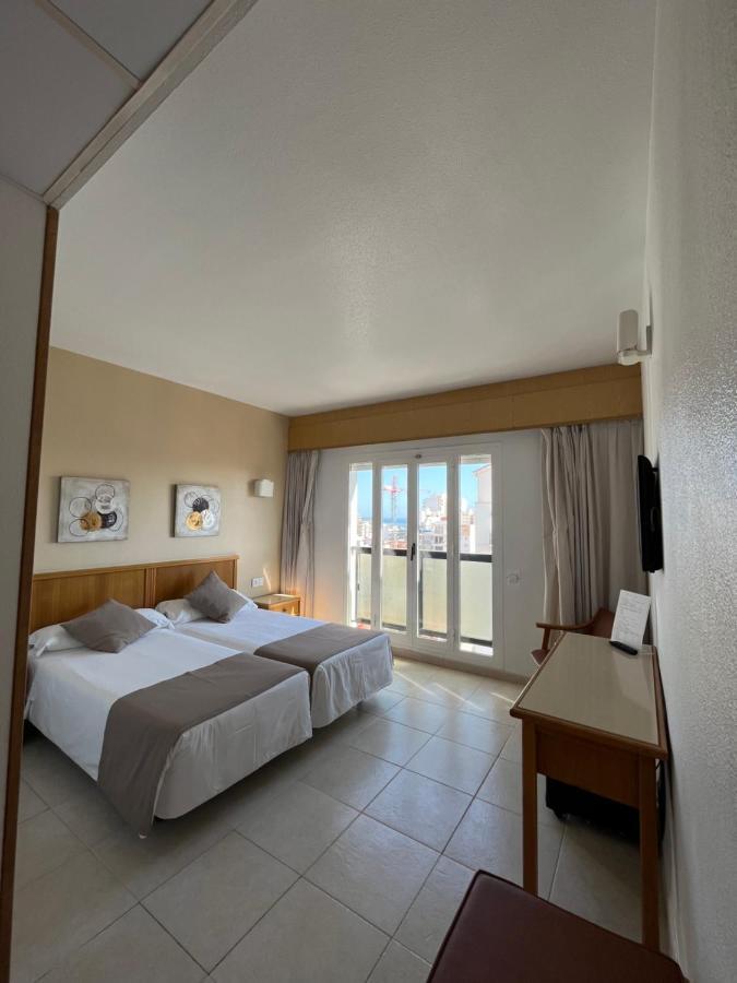 גאנדיה Hotel Albatros מראה חיצוני תמונה