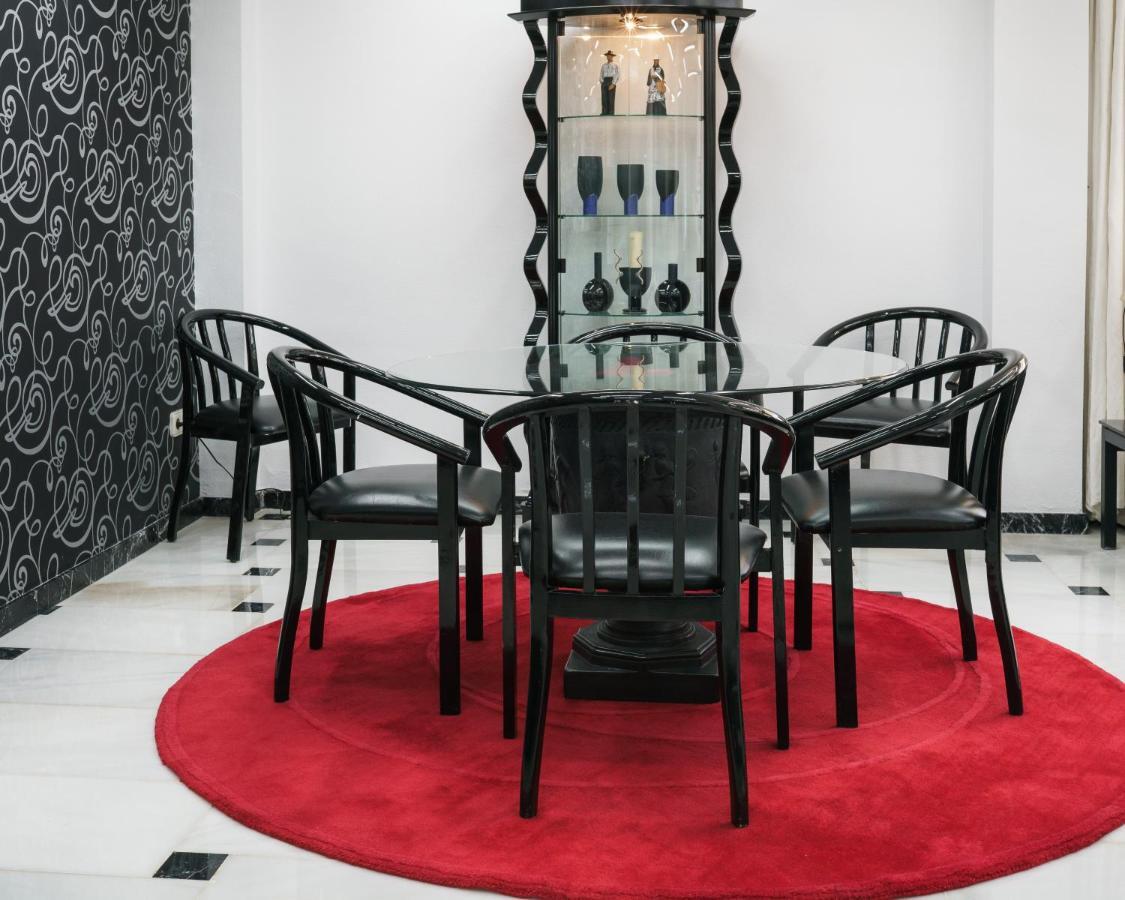 גאנדיה Hotel Albatros מראה חיצוני תמונה